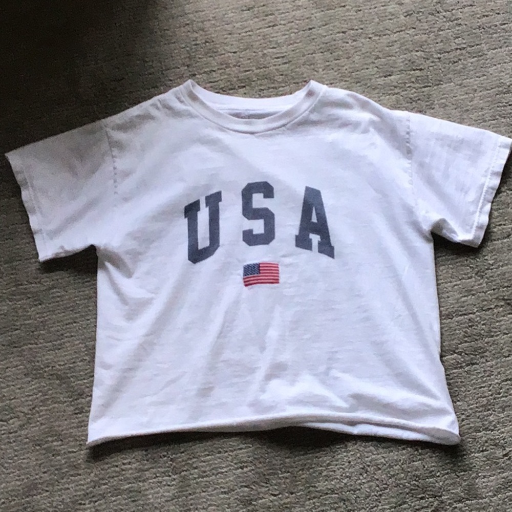 BRANDY MELVILLE no longer sold shirt